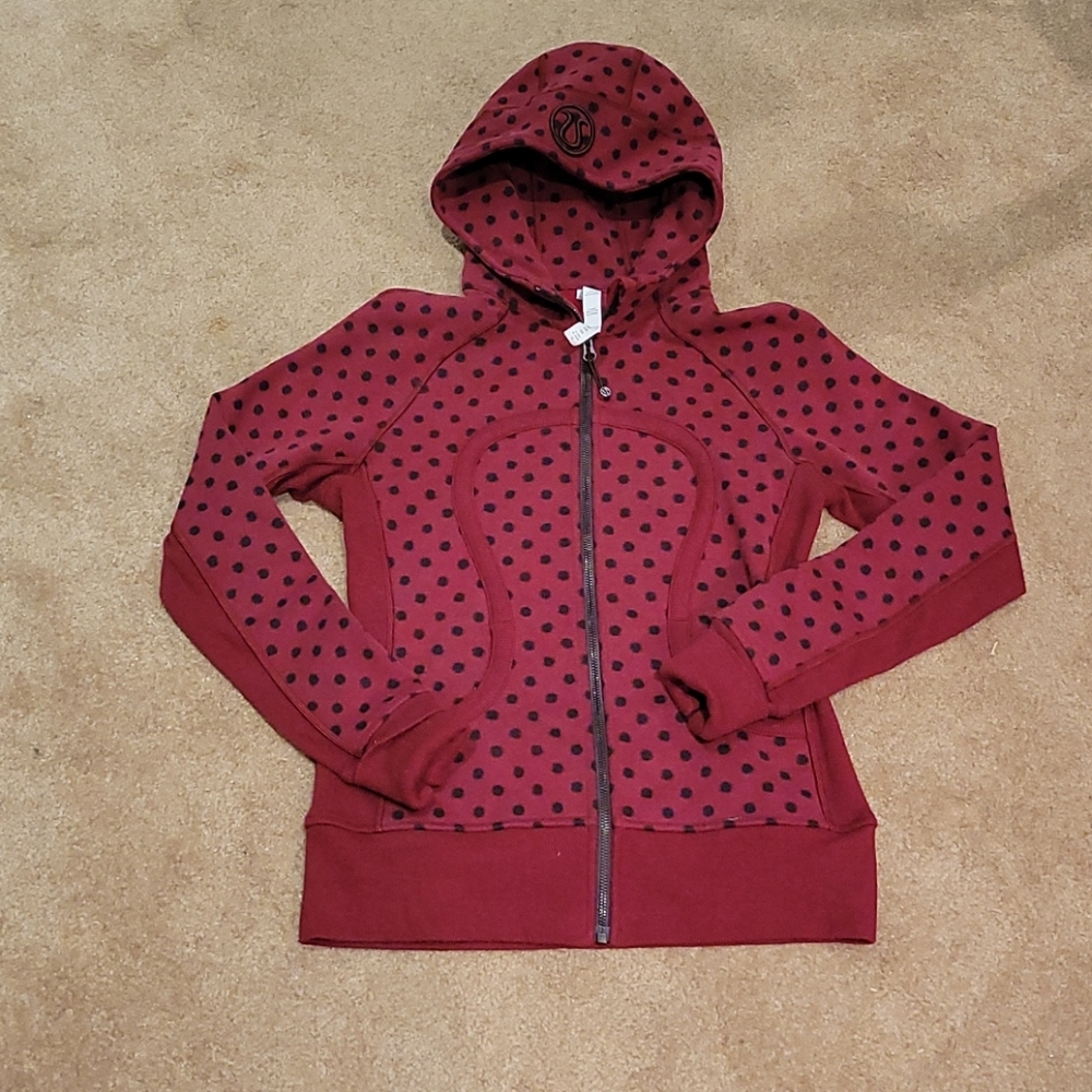 Lululemon scuba size 6